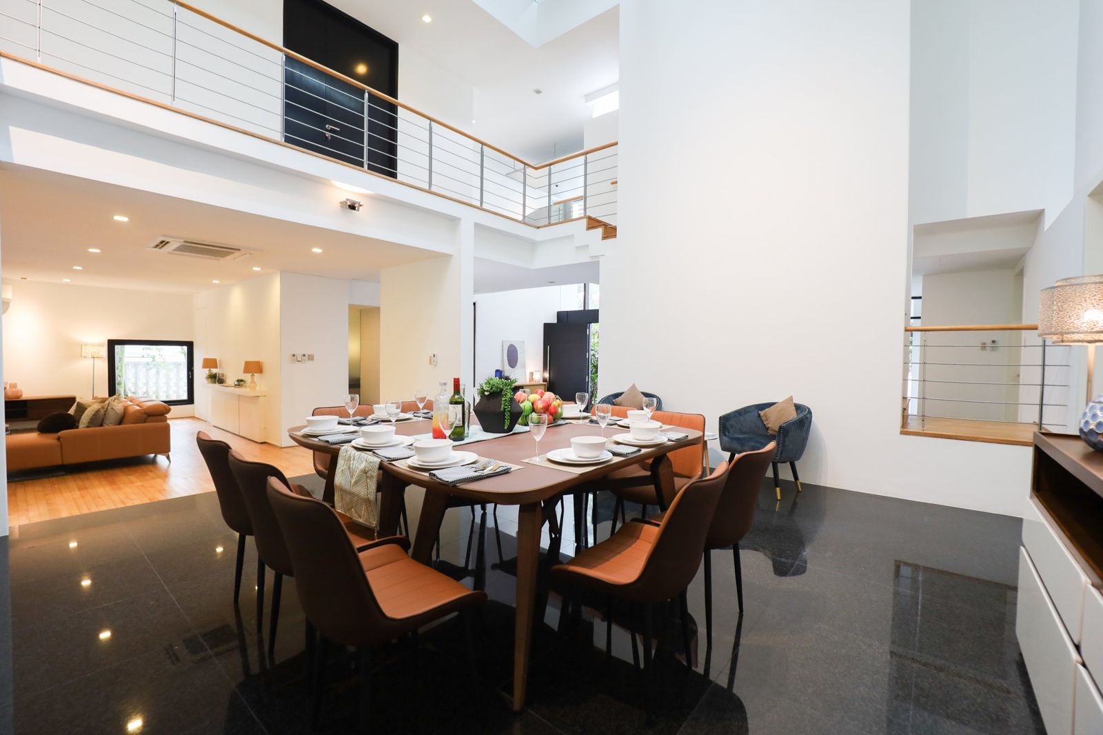 The same dining room at Oriole Crescent after SFR staging