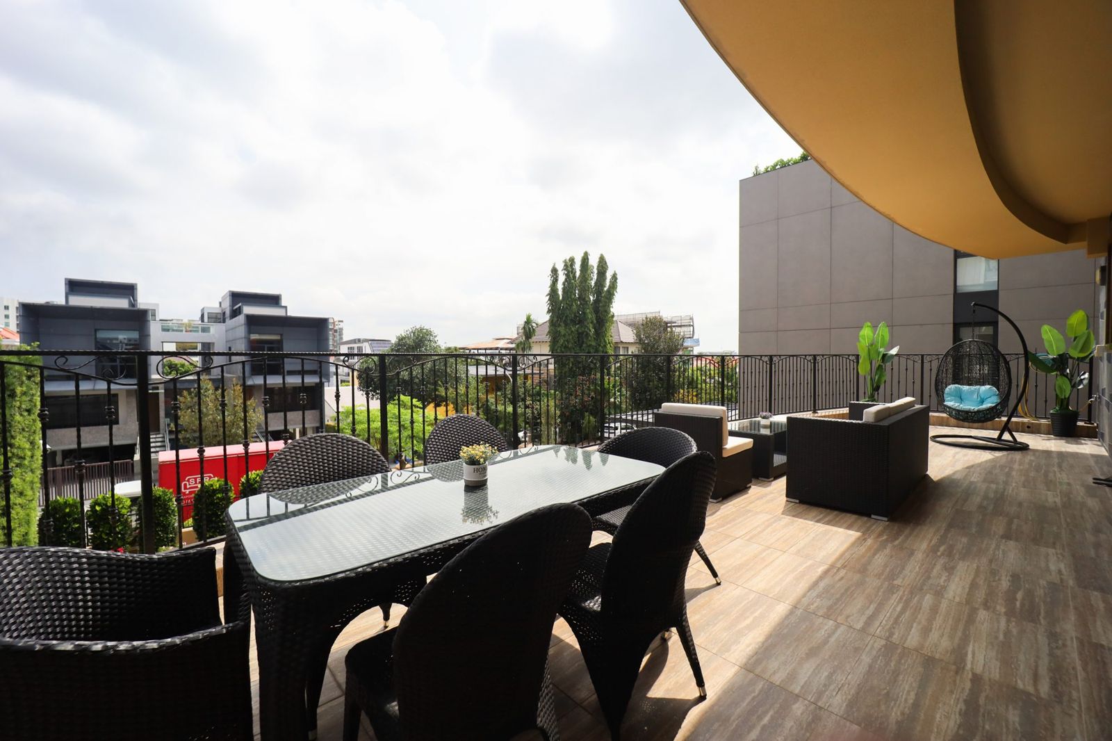 The same balcony after SFR staging